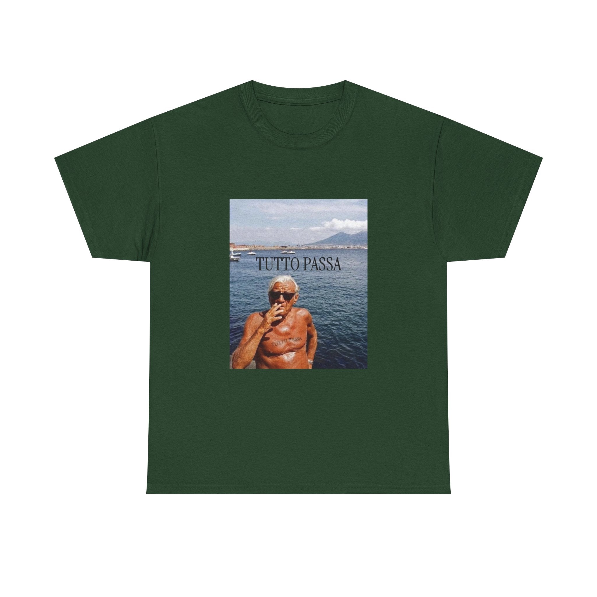 Tutto Passa beach photo tee | Italian phrase graphic t-shirt